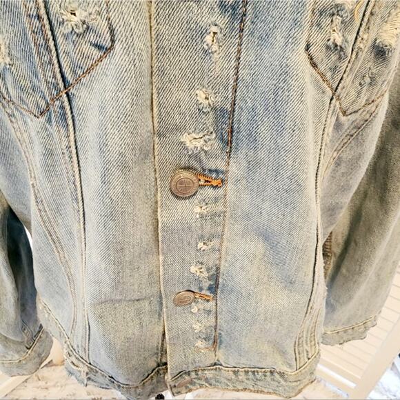 ZARA WOMEN DISTRESSED LIGHT WASH JEAN JACKET WITH SHOE LACE BACK SIZE SMALL - Picture 4 of 8